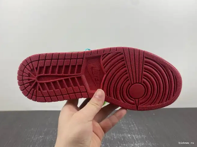 Cheap Kickmax Room OG FN0432-017 Low Air Jordan Trophy x Home 1 0514